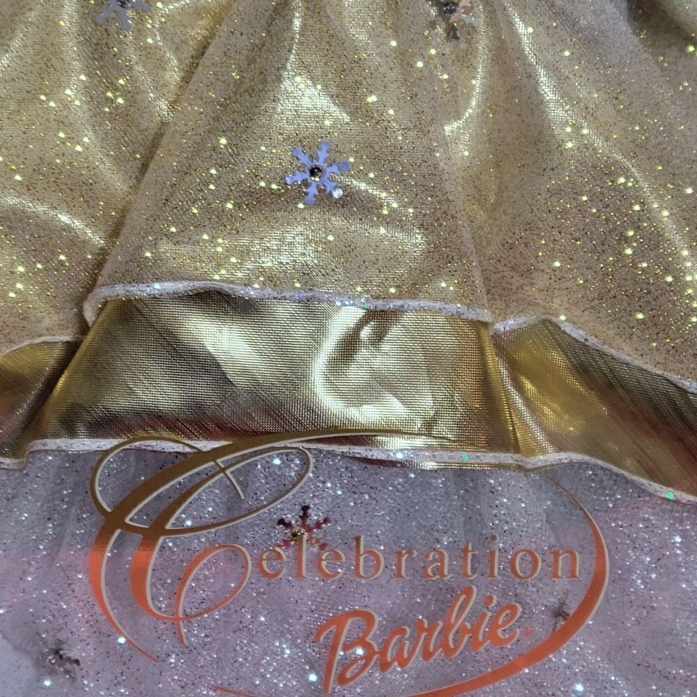 ‎Celebration Barbie - Picture 12 of 12